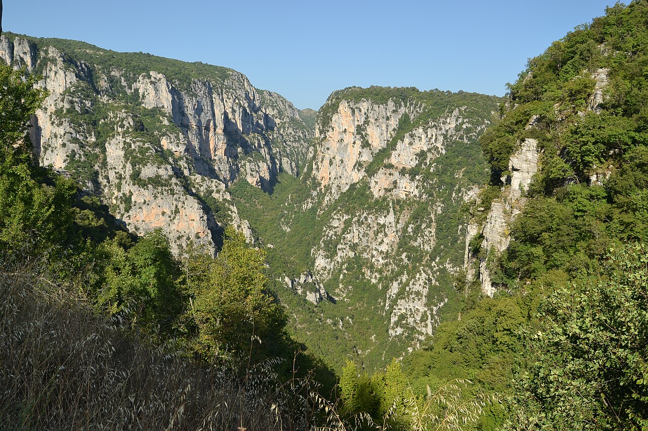 Oxya Viewpoint. Photo by Pudelek (CC BY-SA 4.0)