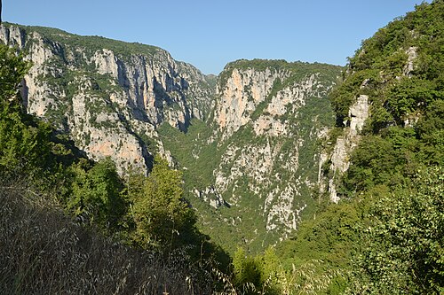 Oxya Viewpoint, Greece. Photo by Pudelek (CC BY-SA 4.0)