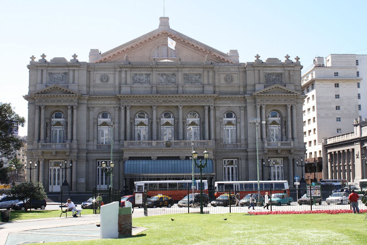 Teatro Colon. Photo by Robert Cutts (CC BY 2.0)