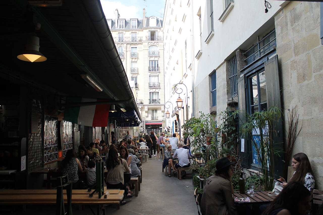 Marché des Enfants Rouges. Photo by Connie Ma from Chicago, United States of America (CC BY-SA 2.0)