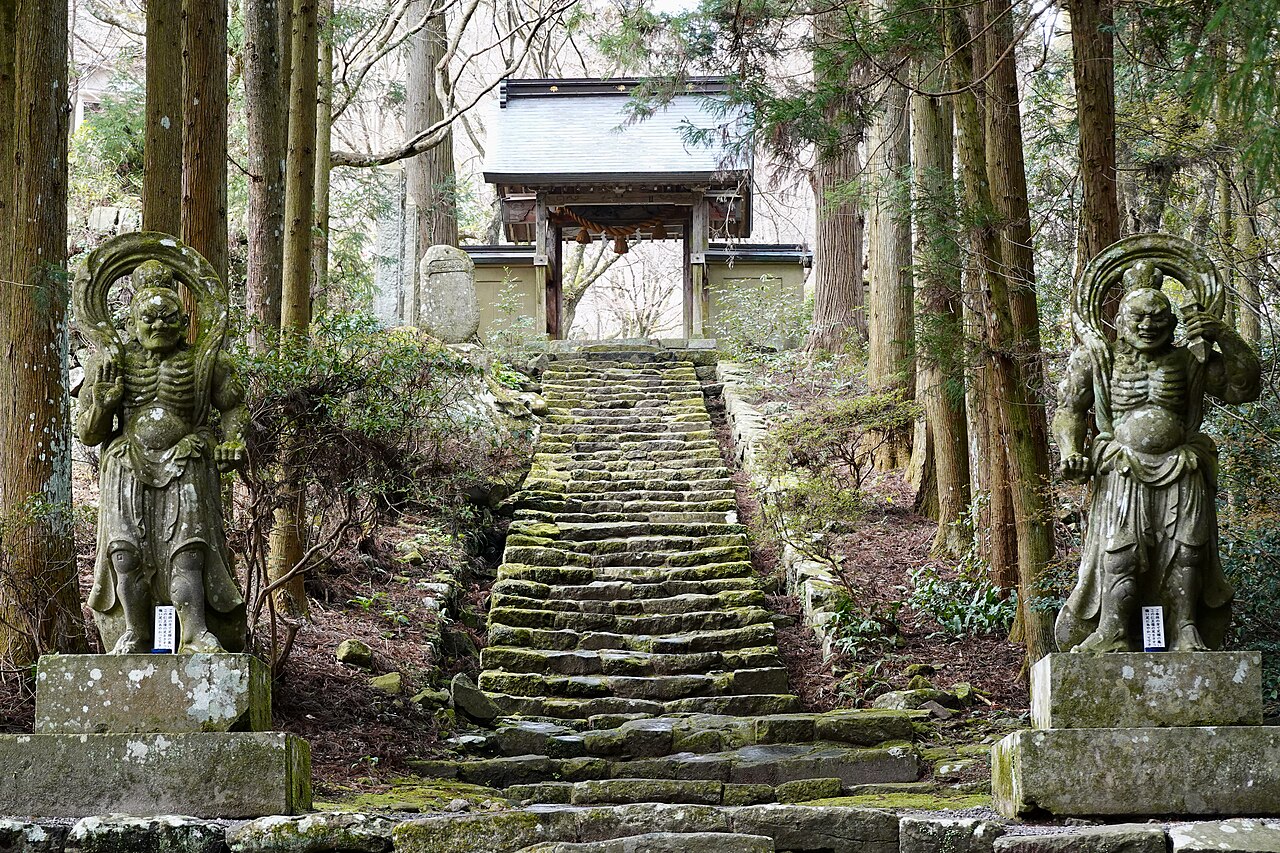 Futago-ji Temple. Photo by Bruno Rijsman (CC BY-SA 2.0)